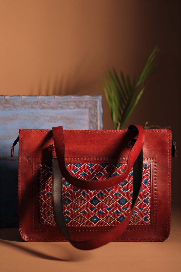 Kutchi Leather Handbag | Chestnut with Mirrorwork