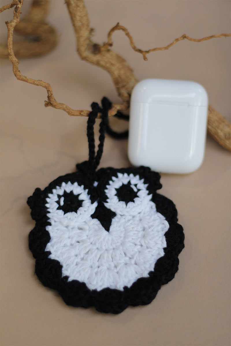 Natkhat Ullu | Knick Knack Crochet Pouch | Black