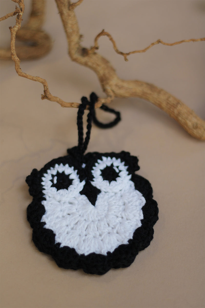 Natkhat Ullu | Knick Knack Crochet Pouch | Black