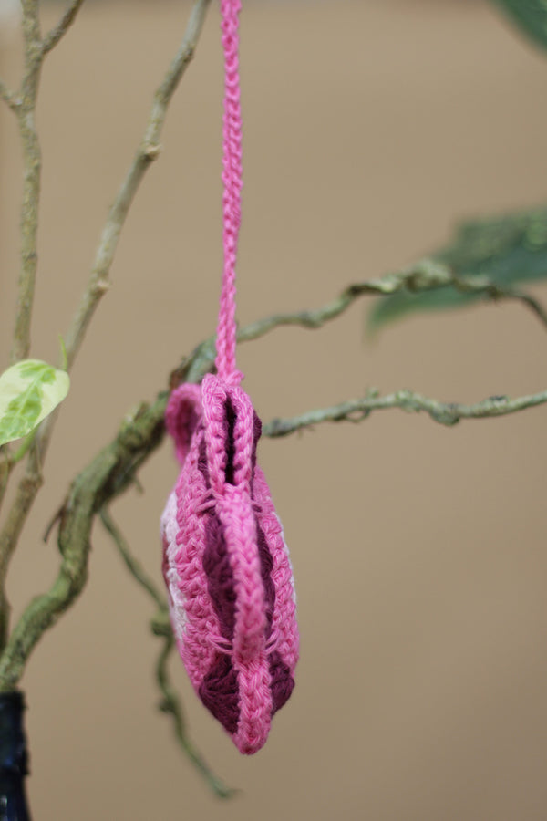 Khilkhilate Phool | Knick Knack Crochet Pouch | Pink