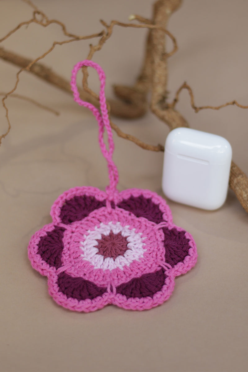 Khilkhilate Phool | Knick Knack Crochet Pouch | Pink