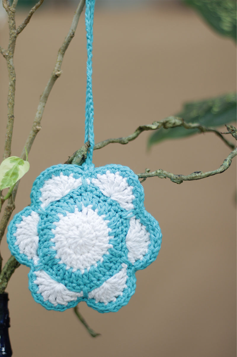 Khilkhilate Phool | Knick Knack Crochet Pouch | Blue