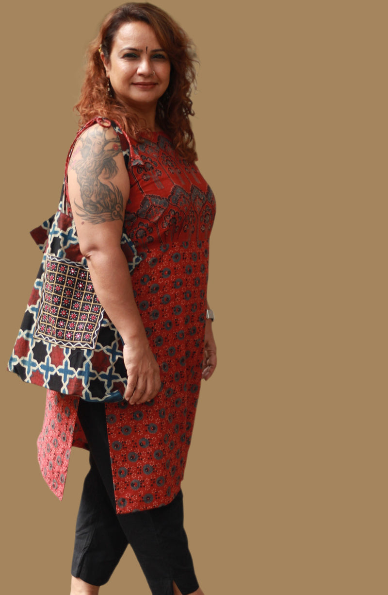 Fabric Jhola Bag | Madder Shatkon Ajrakh