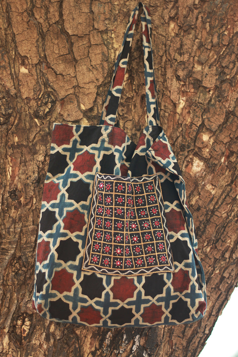 Fabric Jhola Bag | Madder Shatkon Ajrakh