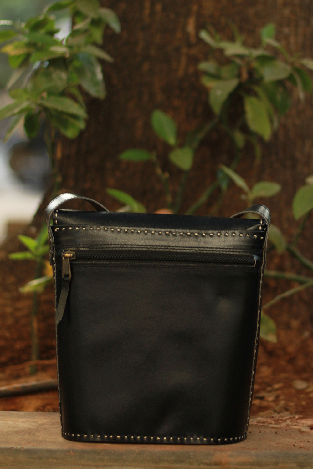 Handcrafted Kutch Leather Bag | Embroidered