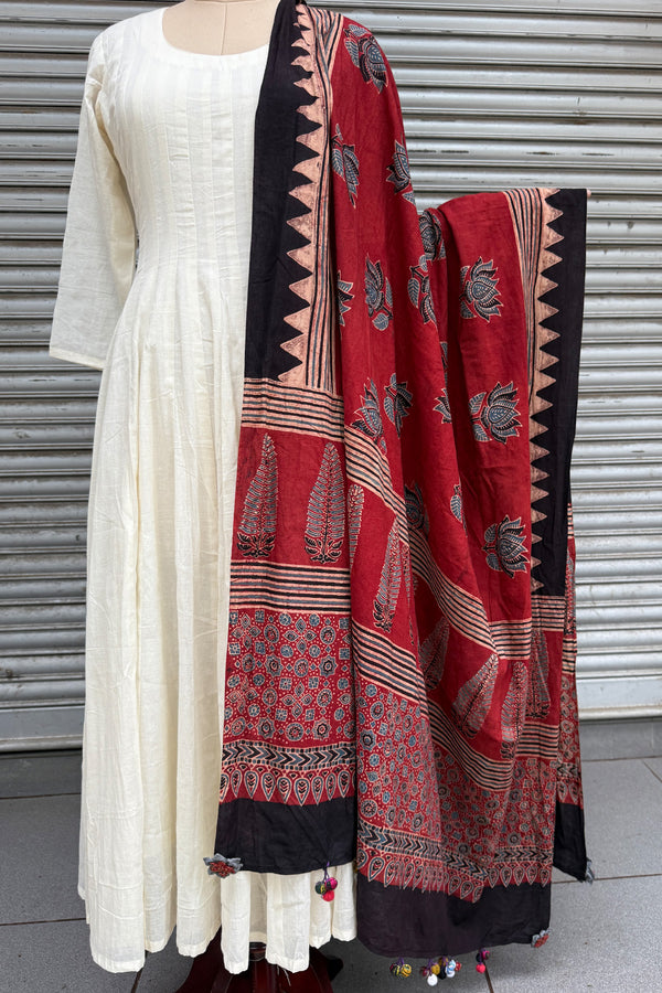 Cotton Ajrakh Dupatta with Potli
