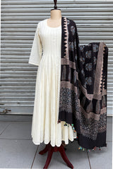 Cotton Ajrakh Dupatta with Potli
