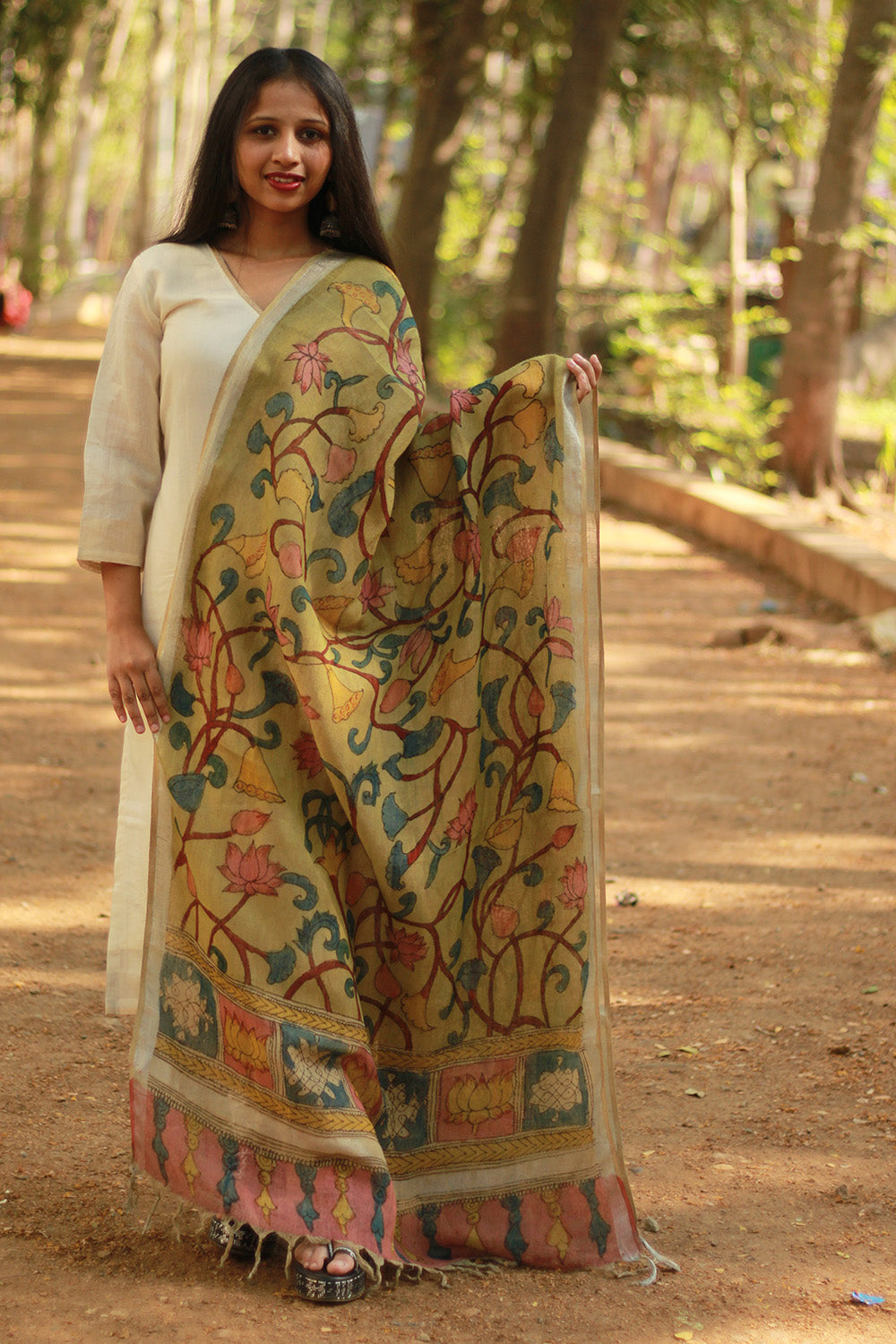 Leela | Linen Pen Kalamkari Dupatta