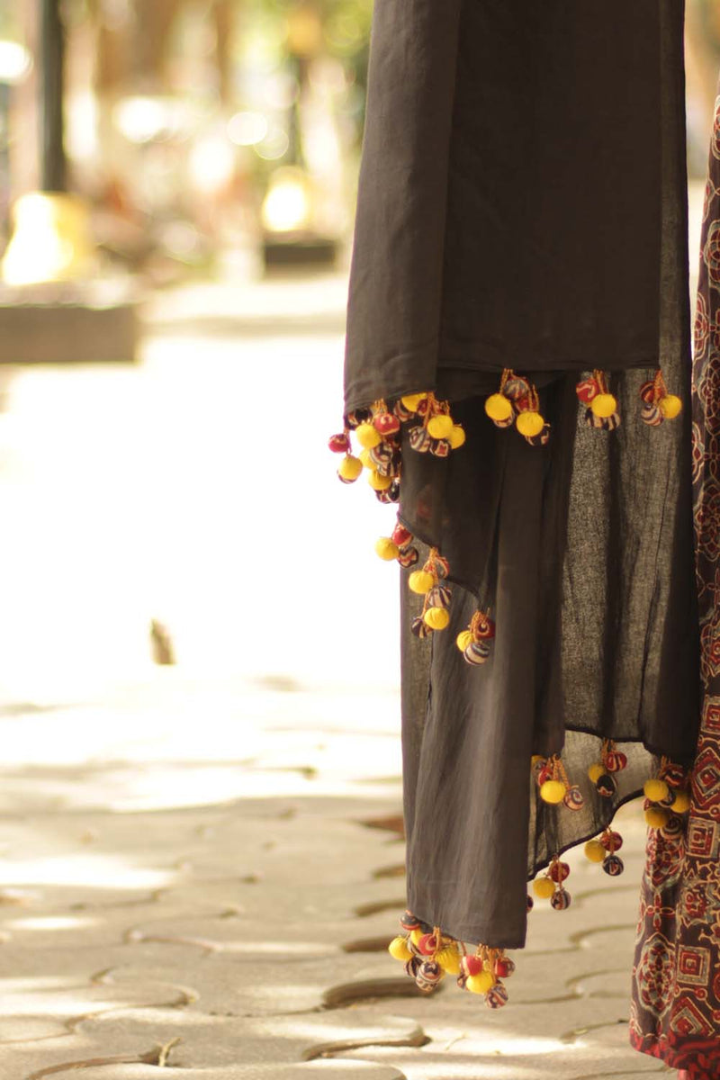 Mul Dupatta with Chindi Tassles- Black