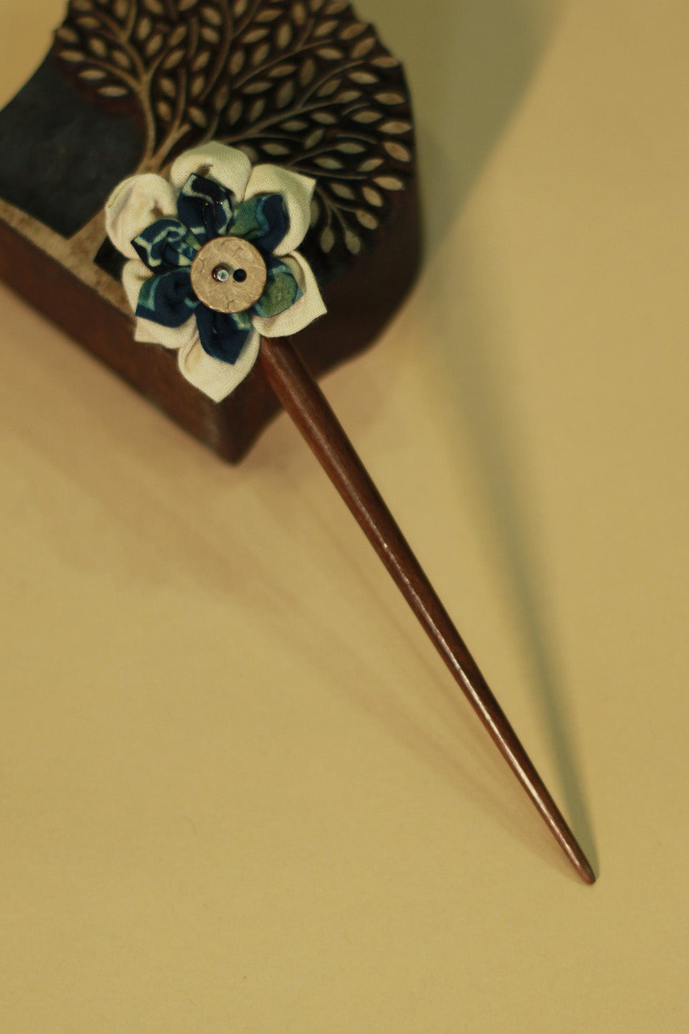 Anokhi | Juda Stick | White Flower