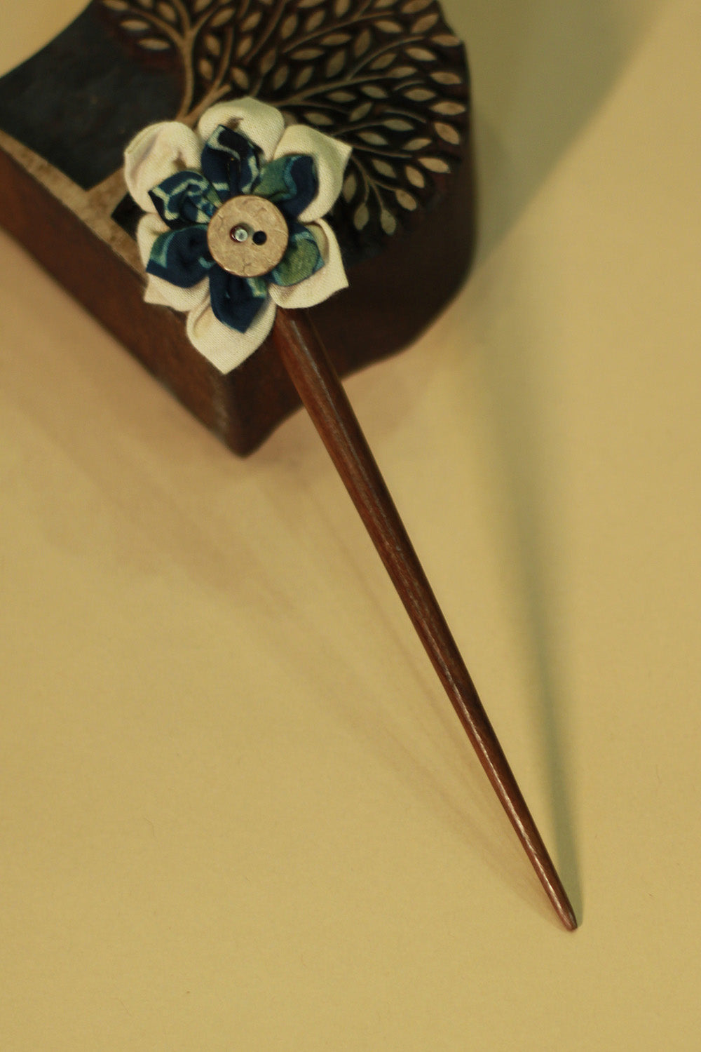 Anokhi | Juda Stick | White Flower