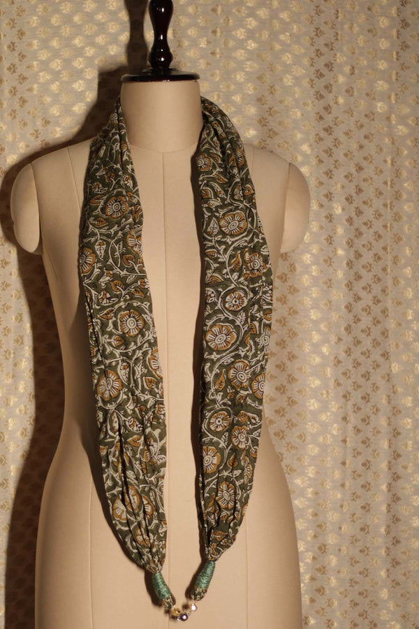 Scarf with Magnets | Moss Green Bagru