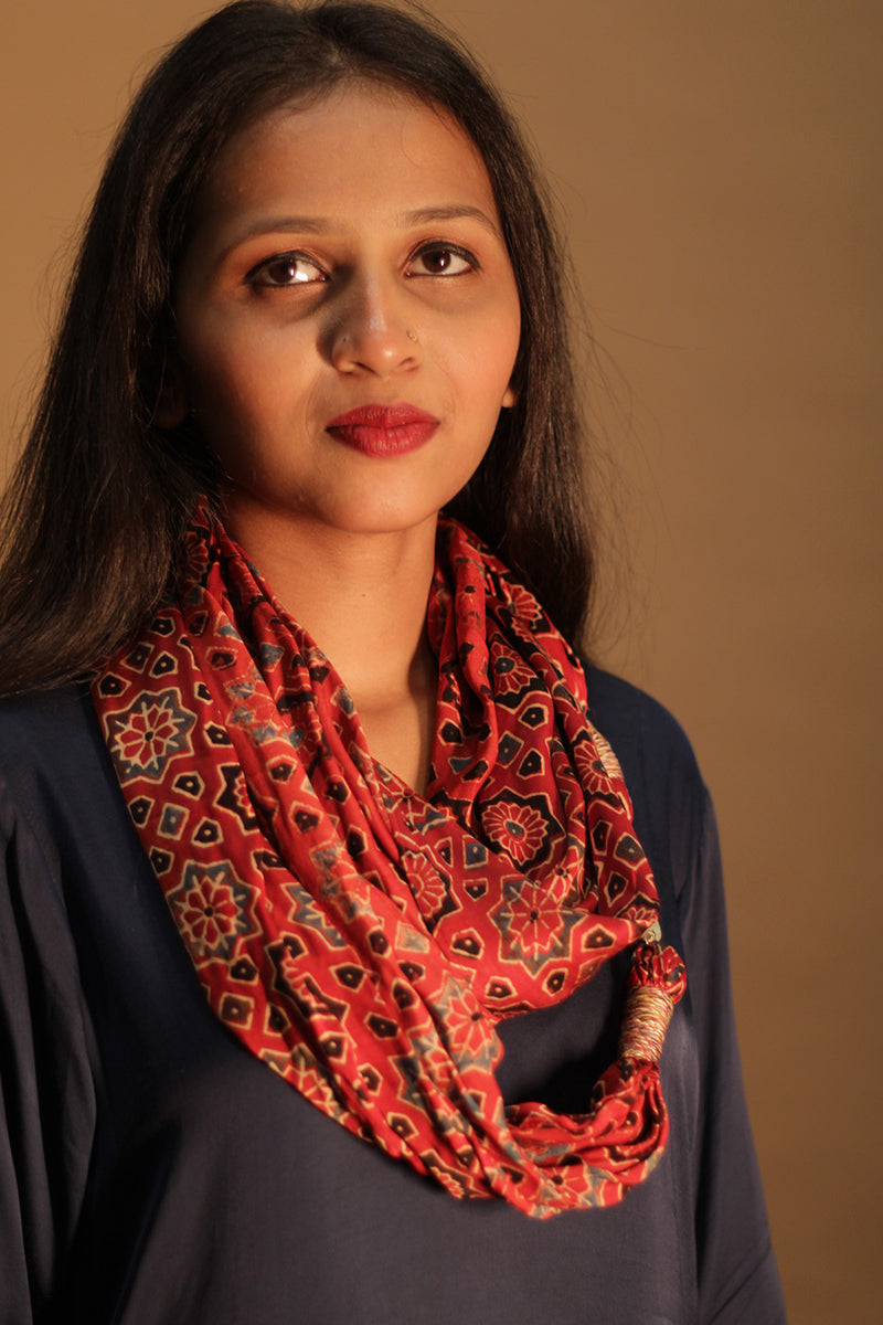Scarf with Magnets | Scarlet geometric Ajrakh