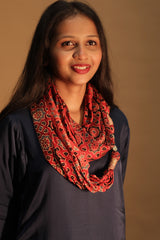 Scarf with Magnets | Scarlet geometric Ajrakh