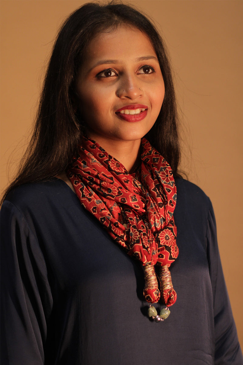 Scarf with Magnets | Scarlet geometric Ajrakh