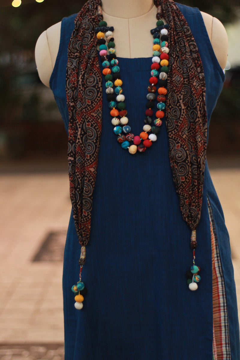 Rangat | Necklace Scarf | Mul Ajrakh | Noir Circles