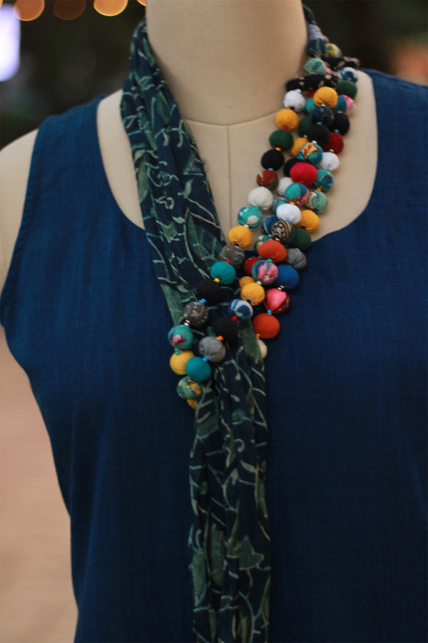 Rangat | Necklace Scarf | Mul Ajrakh | Sea Green Leaves