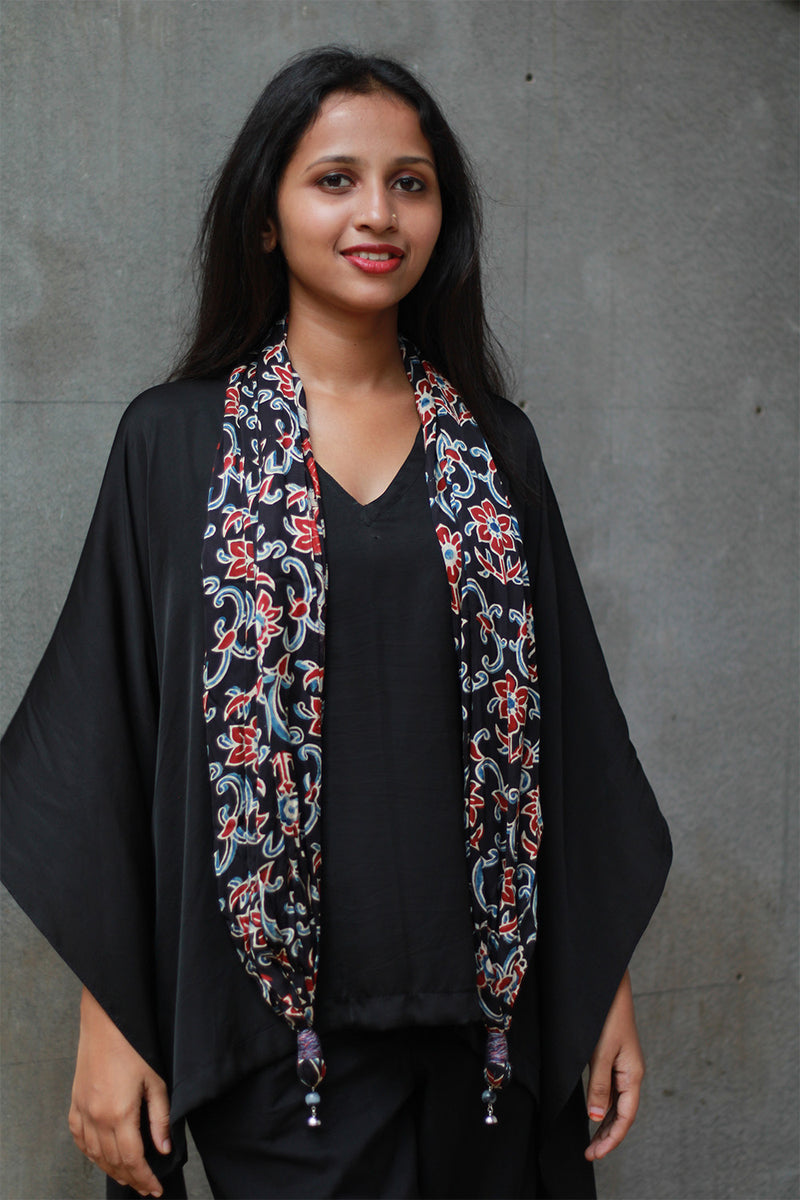 Scarf with Magnets | Noir Floral Ajrakh
