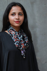 Scarf with Magnets | Noir Floral Ajrakh