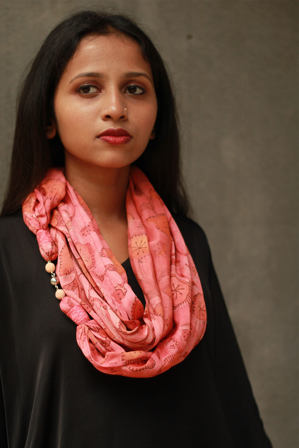 Scarf with Magnets | Peach Vanaspati
