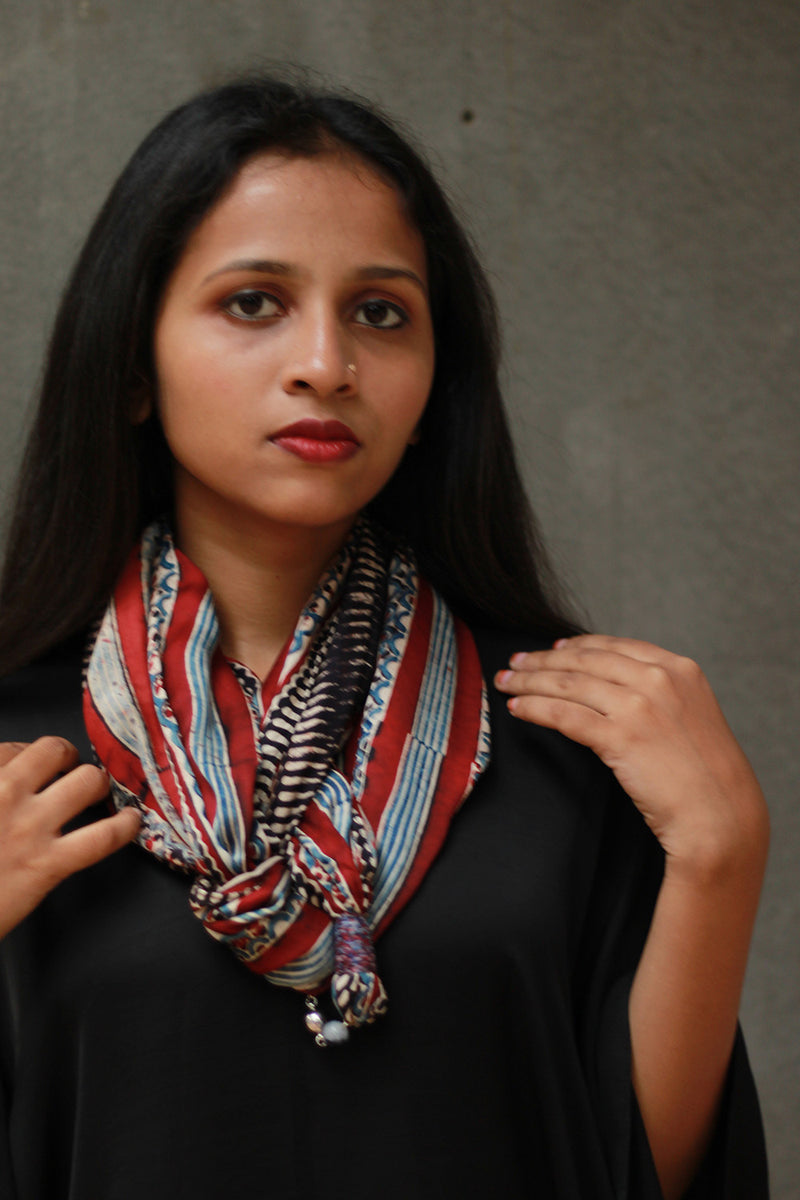 Scarf with Magnets | Madder Stripes Ajrakh