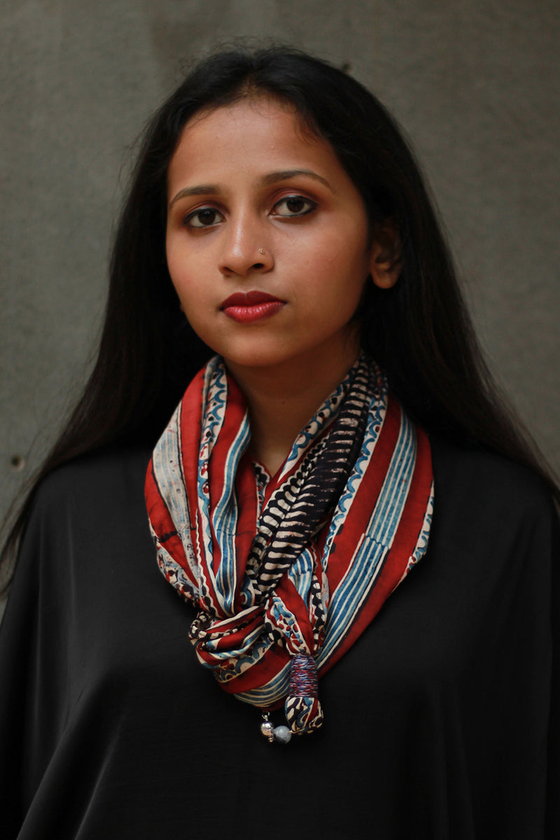 Scarf with Magnets | Madder Stripes Ajrakh