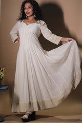 ChaalisKali | Almonde with Gold Accents