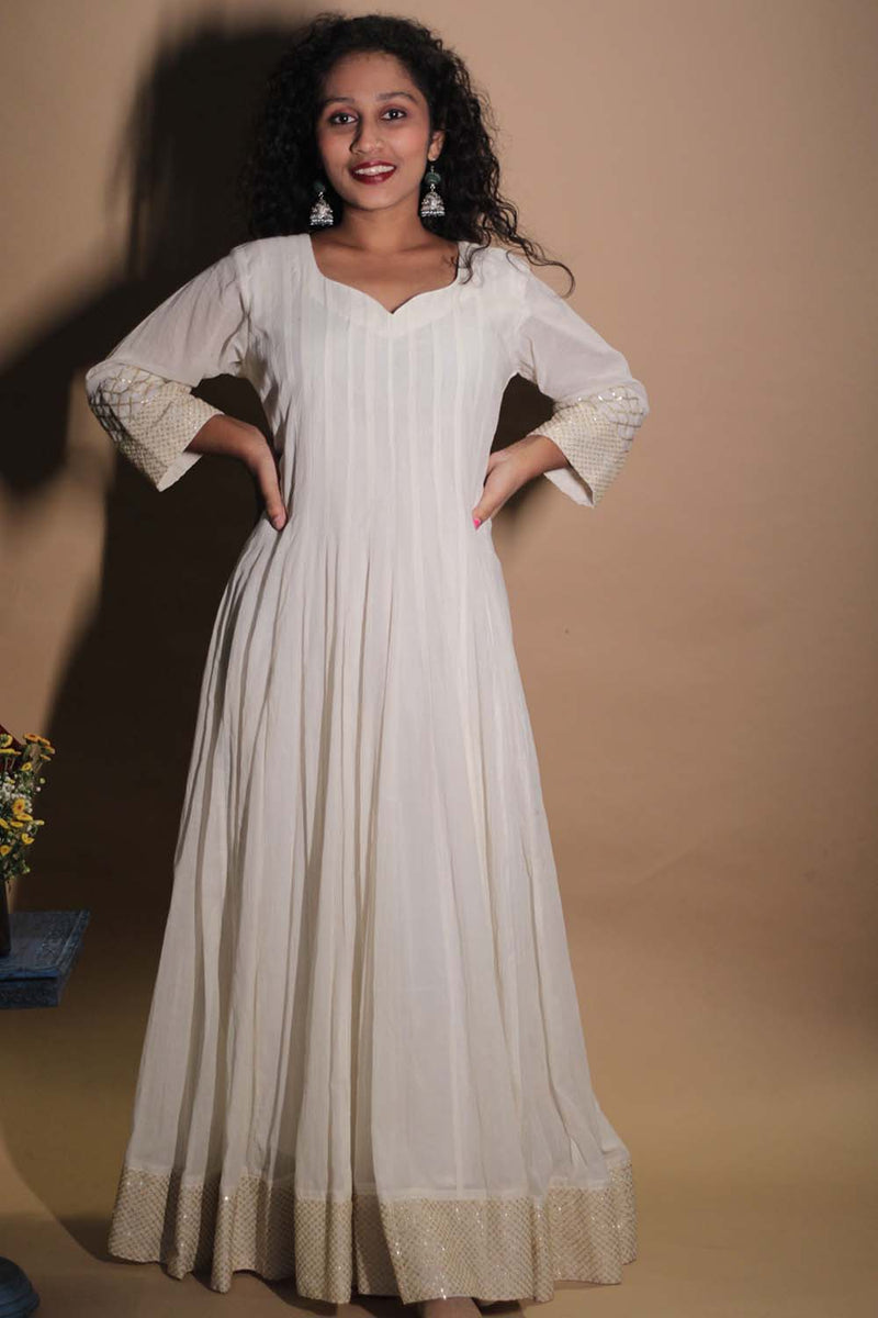 ChaalisKali | Almonde with Gold Accents