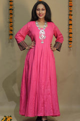 Alankrita | Chaaliskali  | Fuschia with Khunn Details