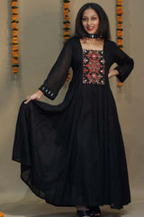 Alankrita | Chaaliskali | Mirrorwork Yoke in Black