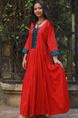 Alankrita | Chaaliskali Kurta | Rouge