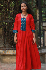 Alankrita | Chaaliskali Kurta | Rouge