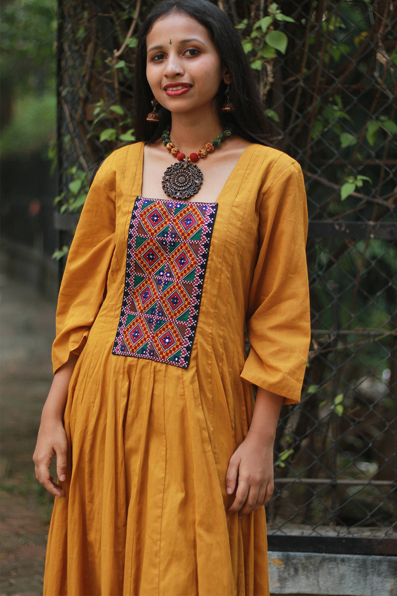 Alankrita | Chaaliskali Kurta | Yellow with Mirrorwork