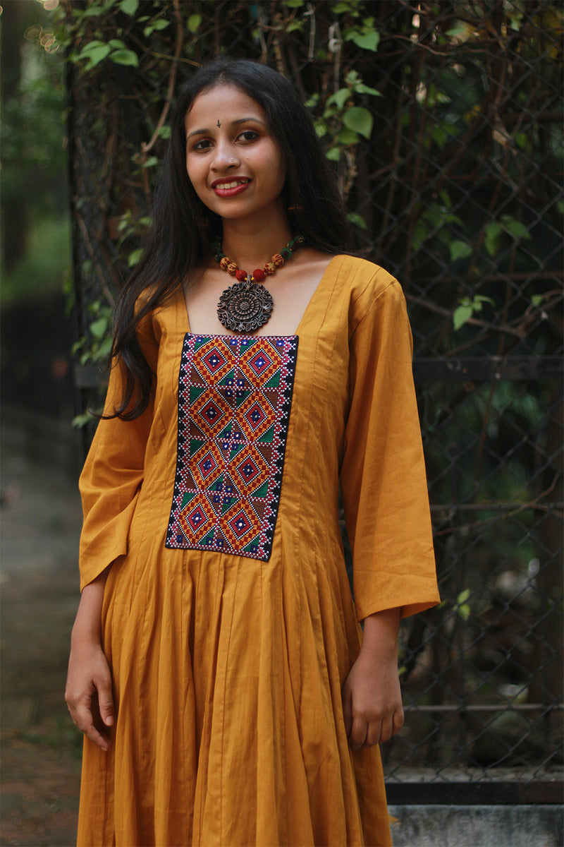 Alankrita | Chaaliskali Kurta | Yellow with Mirrorwork