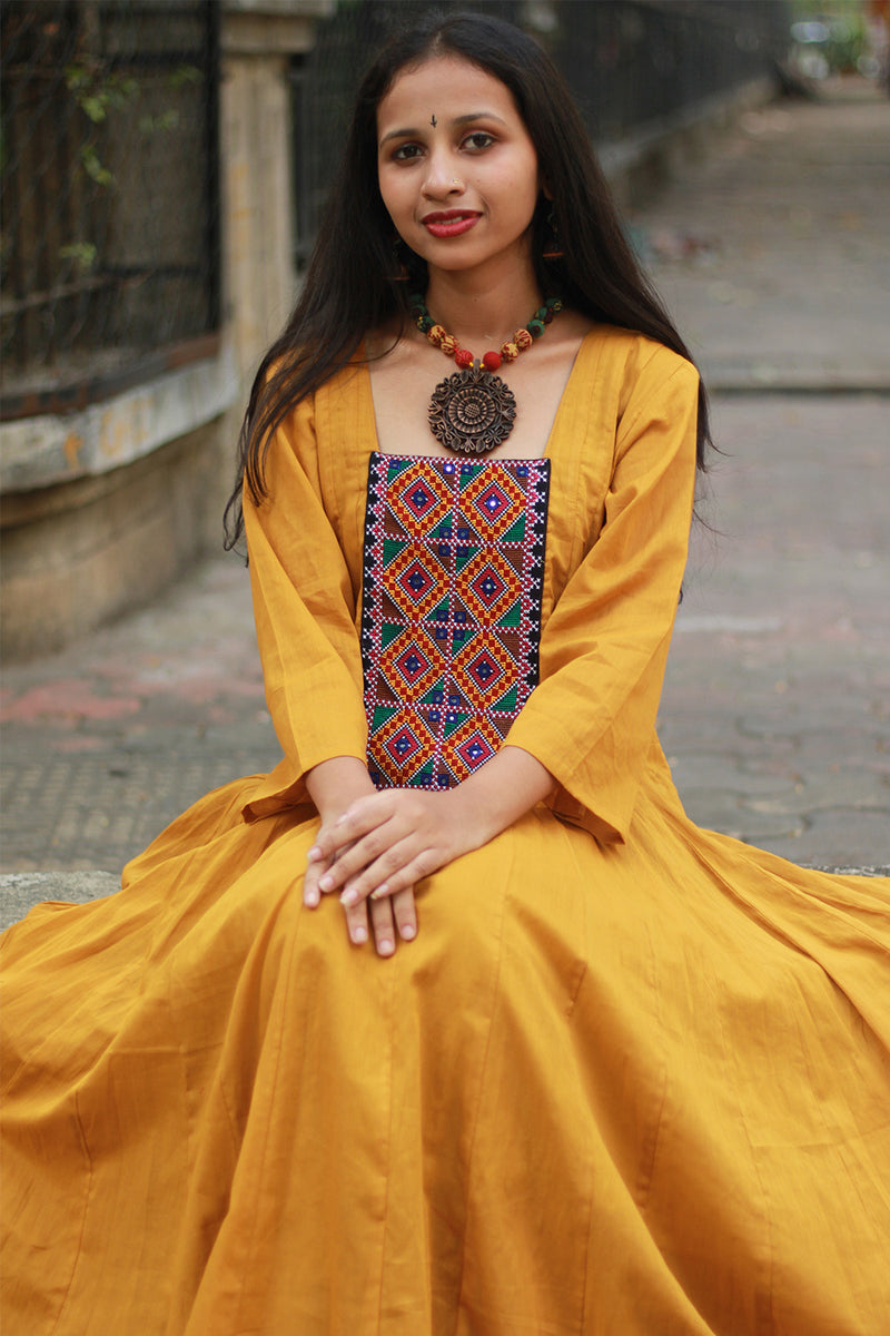 Alankrita | Chaaliskali Kurta | Yellow with Mirrorwork