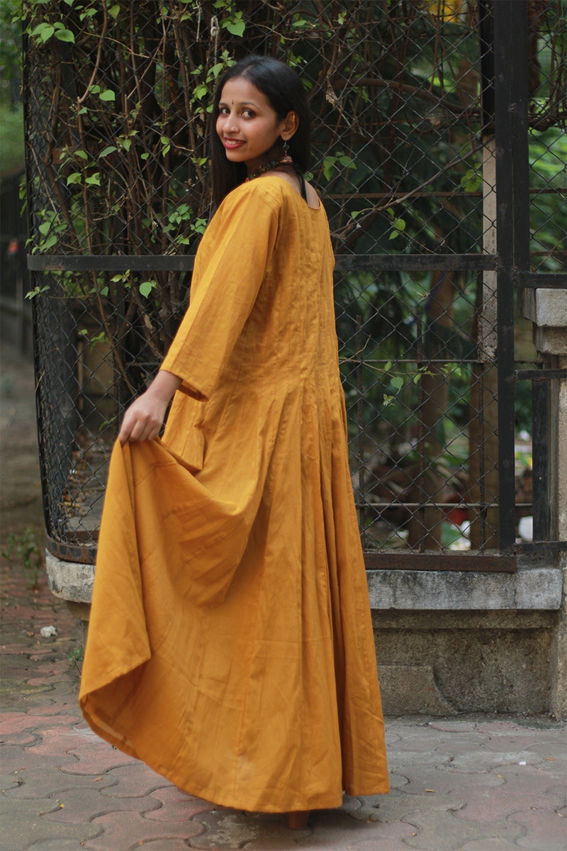 Alankrita | Chaaliskali Kurta | Yellow with Mirrorwork