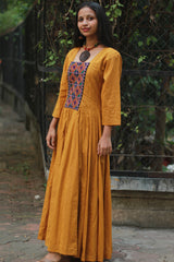 Alankrita | Chaaliskali Kurta | Yellow with Mirrorwork