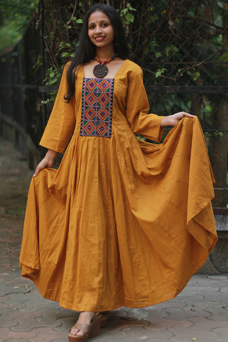 Alankrita | Chaaliskali Kurta | Yellow with Mirrorwork