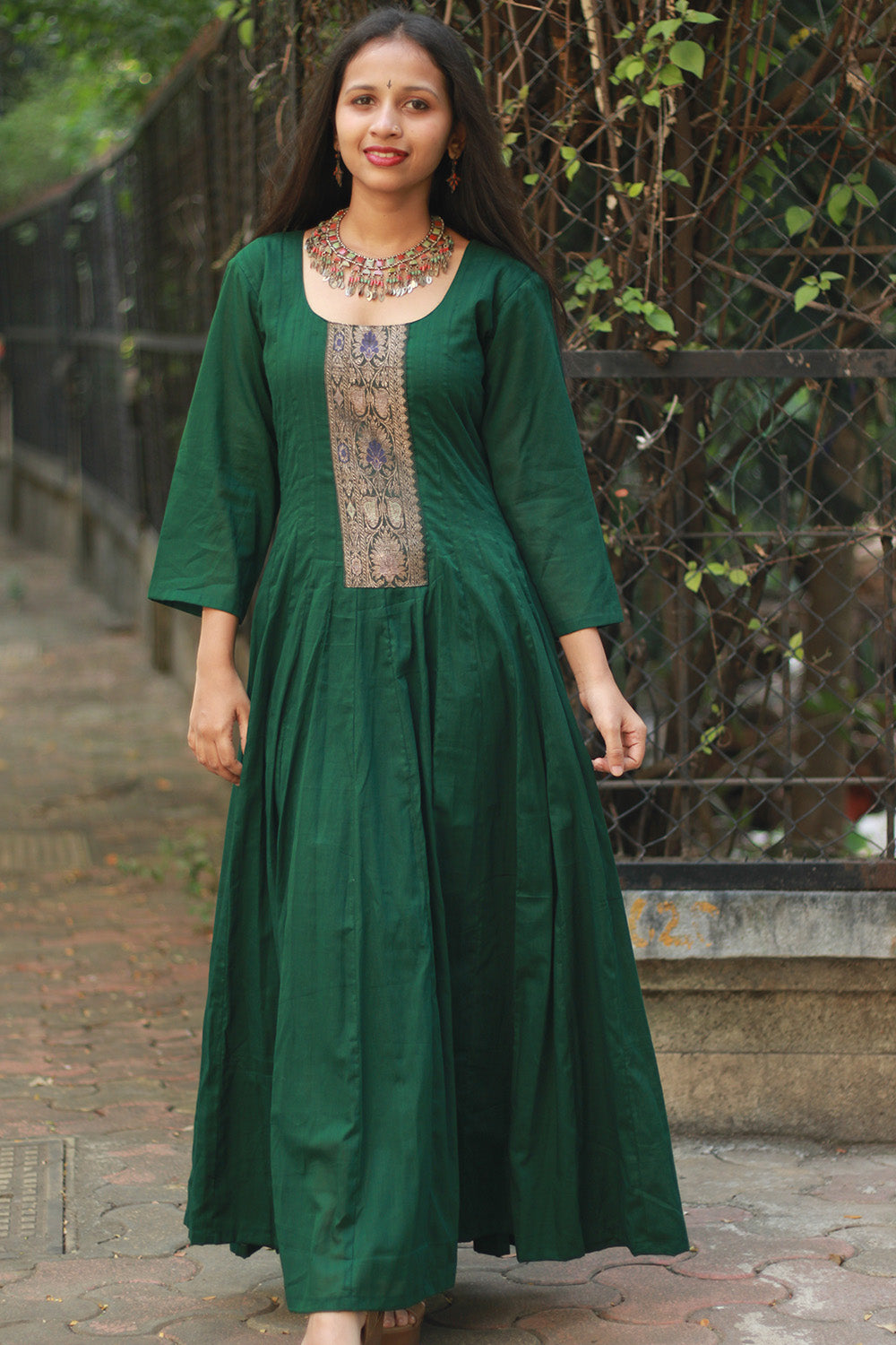 Alankrita | Chaaliskali Kurta | Green with Banarasi Zari