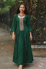 Alankrita | Chaaliskali Kurta | Green with Banarasi Zari