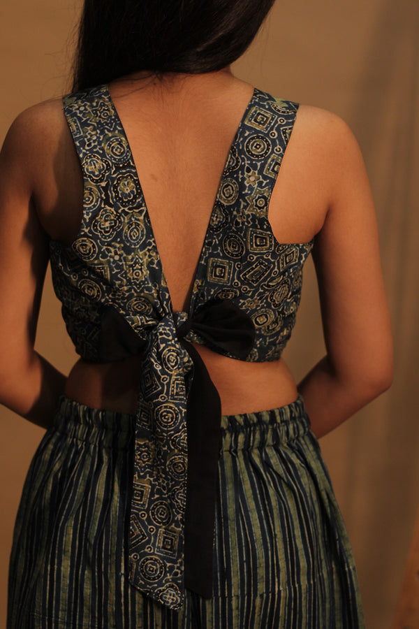 Mastaani | Reversible Blouse | Noir with Sea Green Chevron & Universe