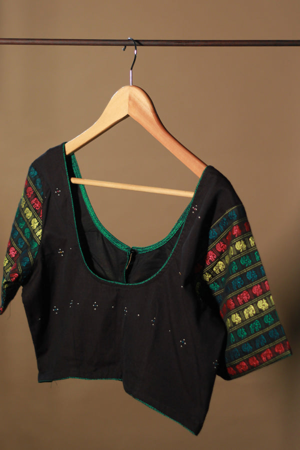 Khunn Blouse with Tangaliya