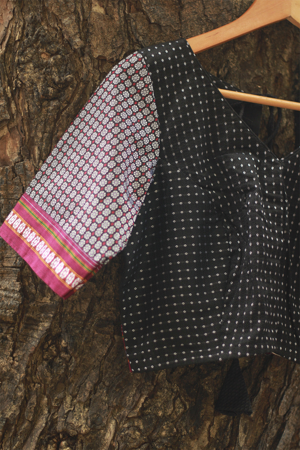 Sleeved Blouse | Noir with Silver Khunn