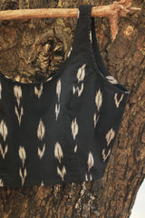Sleeveless Blouse | Ikkat | Noir