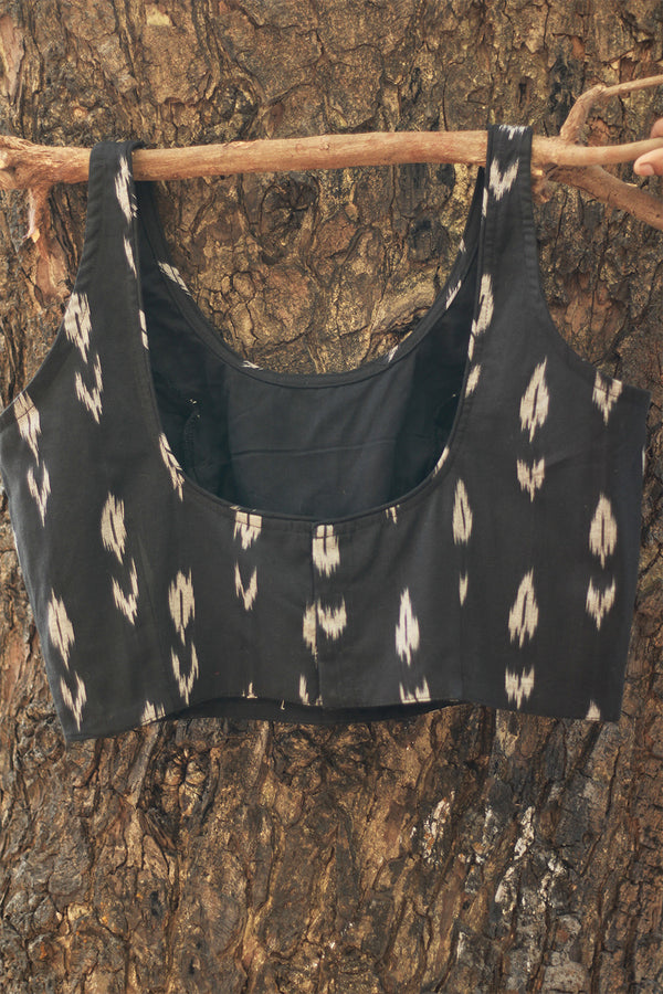 Sleeveless Blouse | Ikkat | Noir
