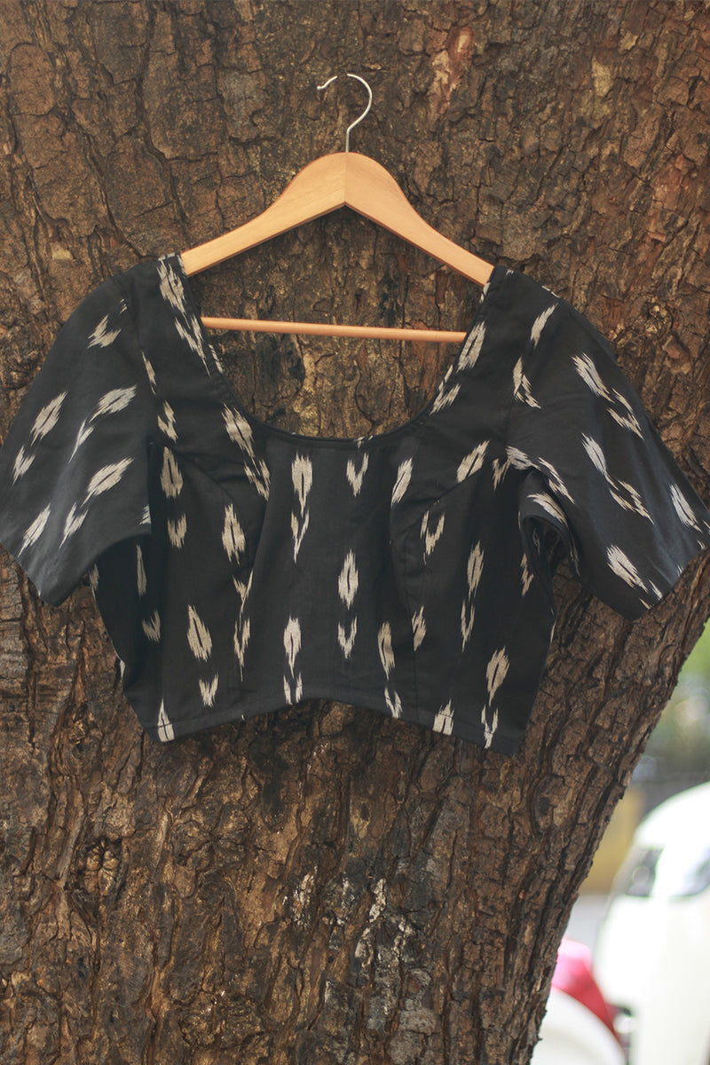 Sleeved Blouse | Ikkat | Noir