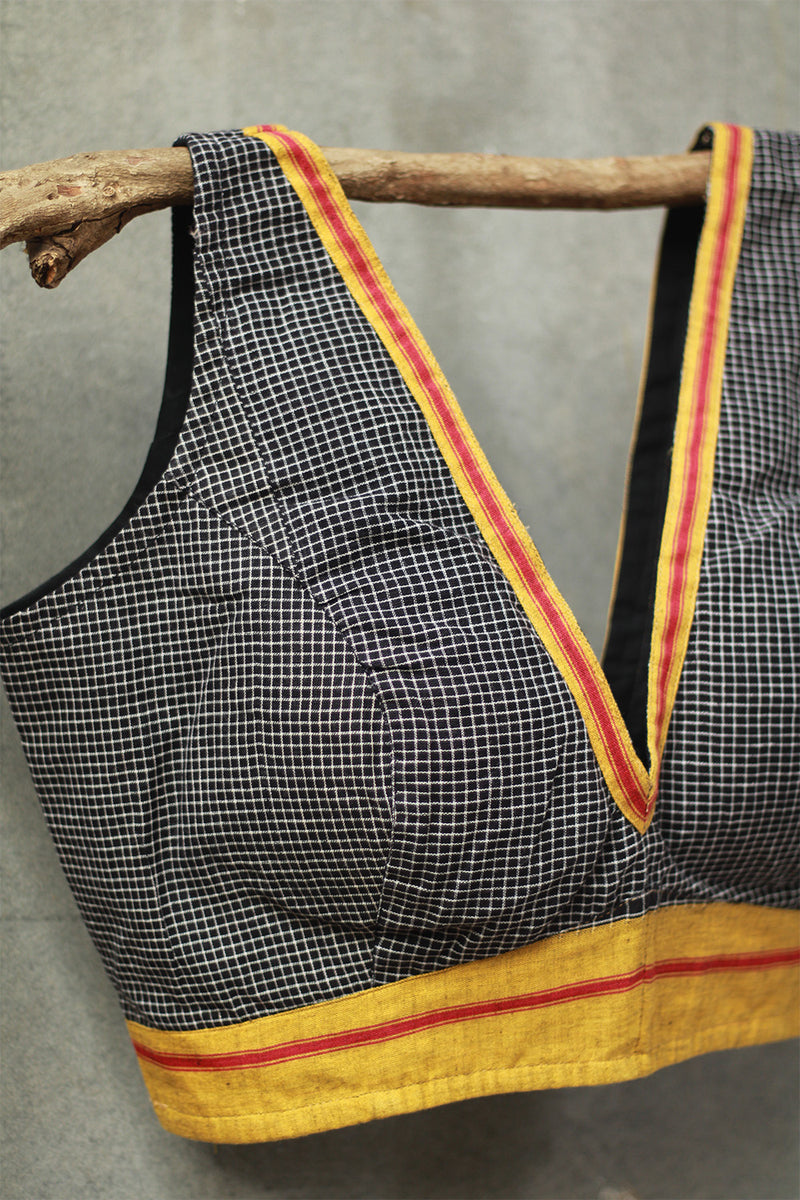 Sleeveless Blouse | Patteda Anchu | Noir with Yellow