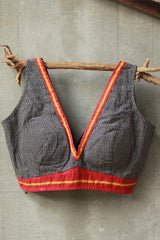 Sleeveless Blouse | Patteda Anchu | Noir with Rouge