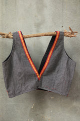 Sleeveless Blouse | Patteda Anchu | Noir with Rouge