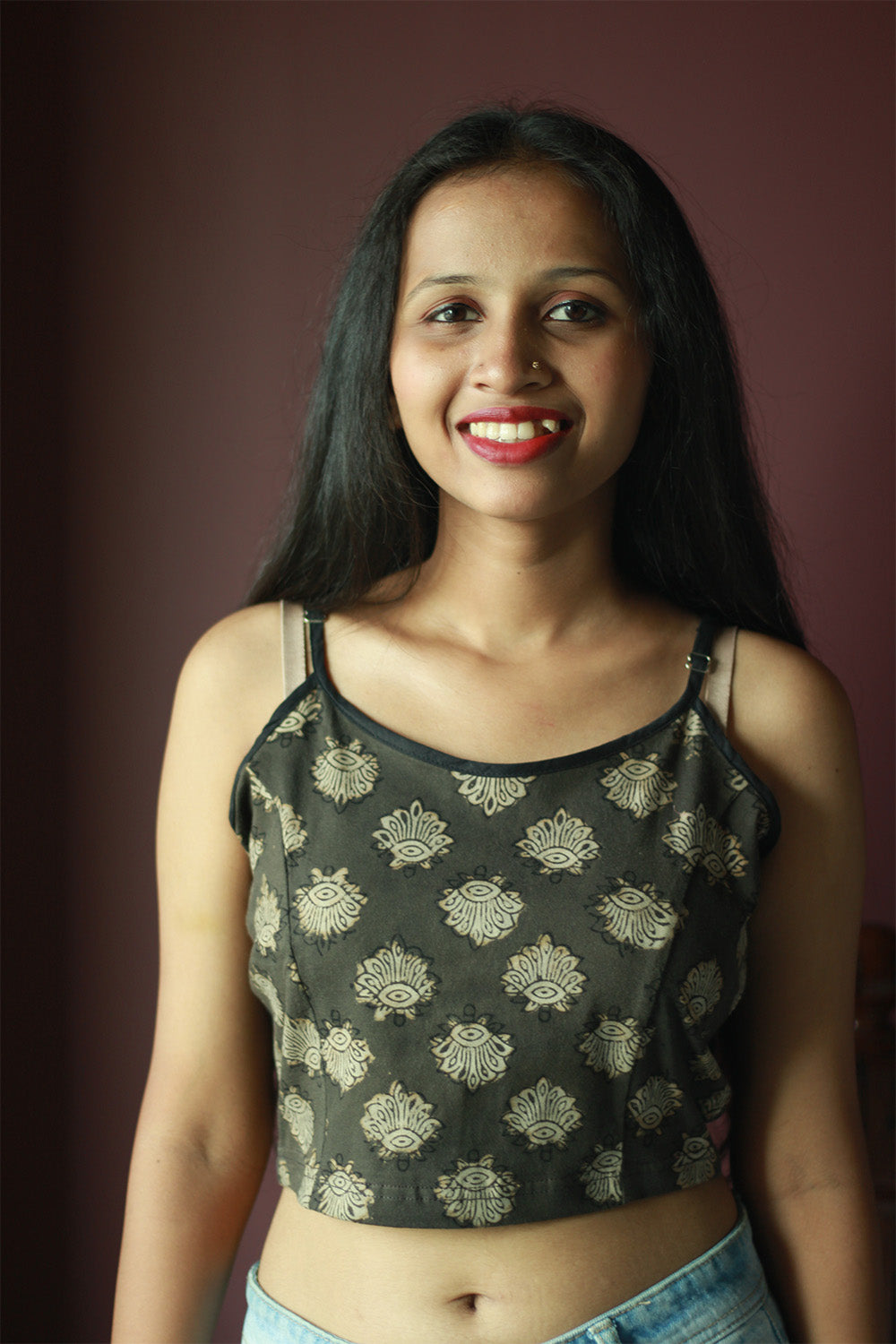 Kirgiti | Stretchable Blouse / Crop Top | Spaghetti | Brownish Boota Dabu